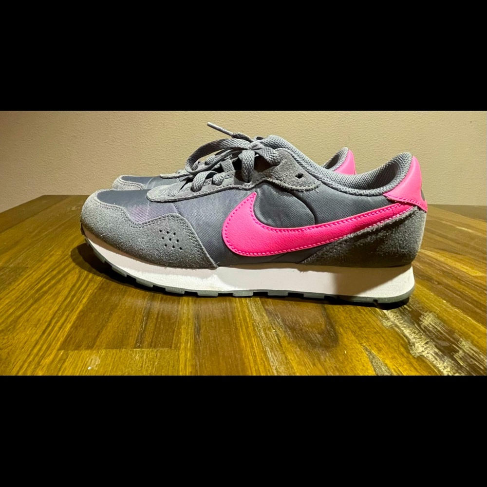 Girls Nike shoes
